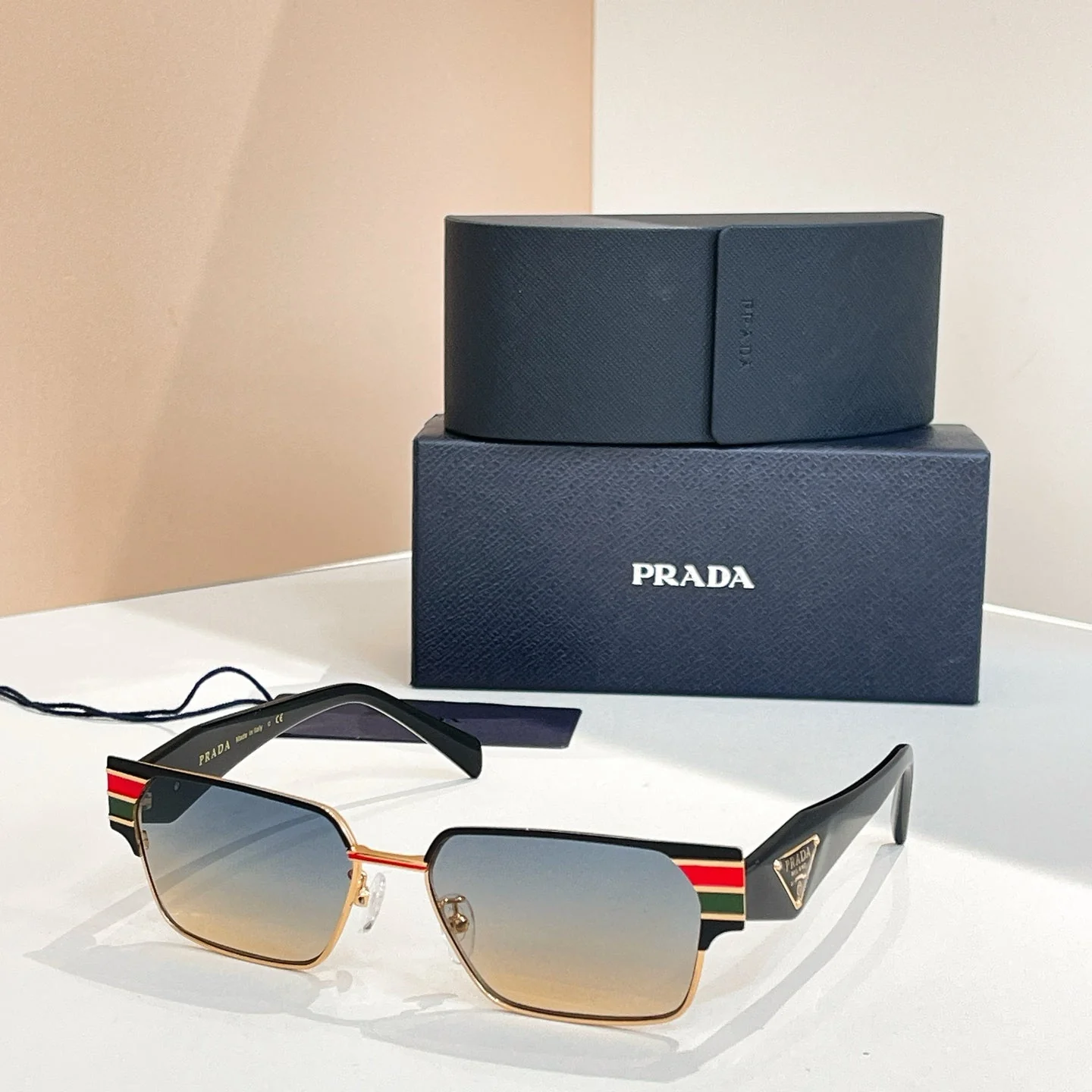 gradient two tone sunglasses gradient two tone sunglasses