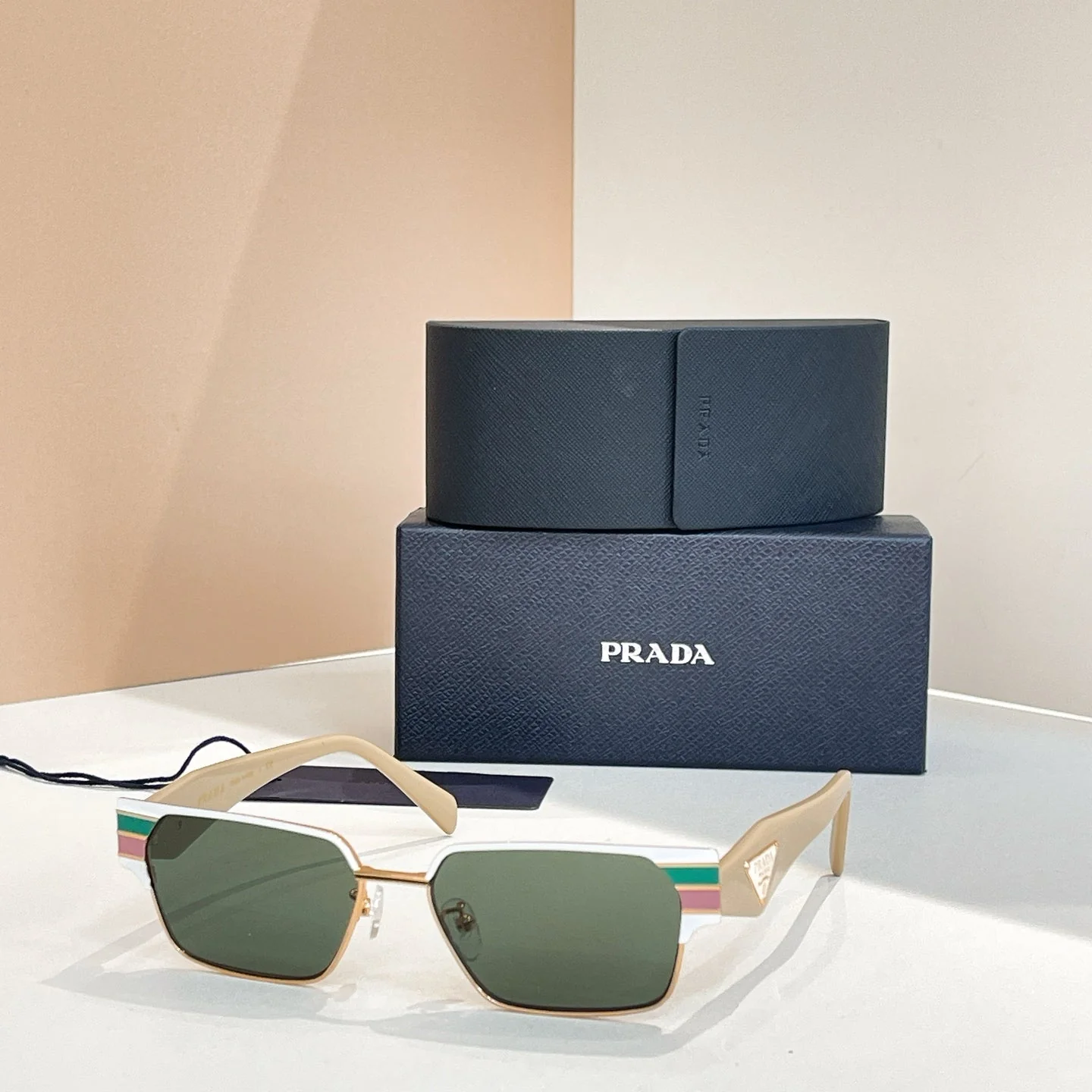 gradient two tone sunglasses gradient two tone sunglasses