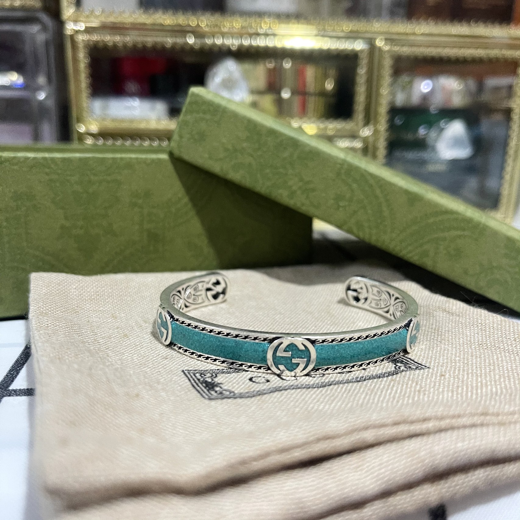 bracelet with interlocking g bracelet with interlocking g