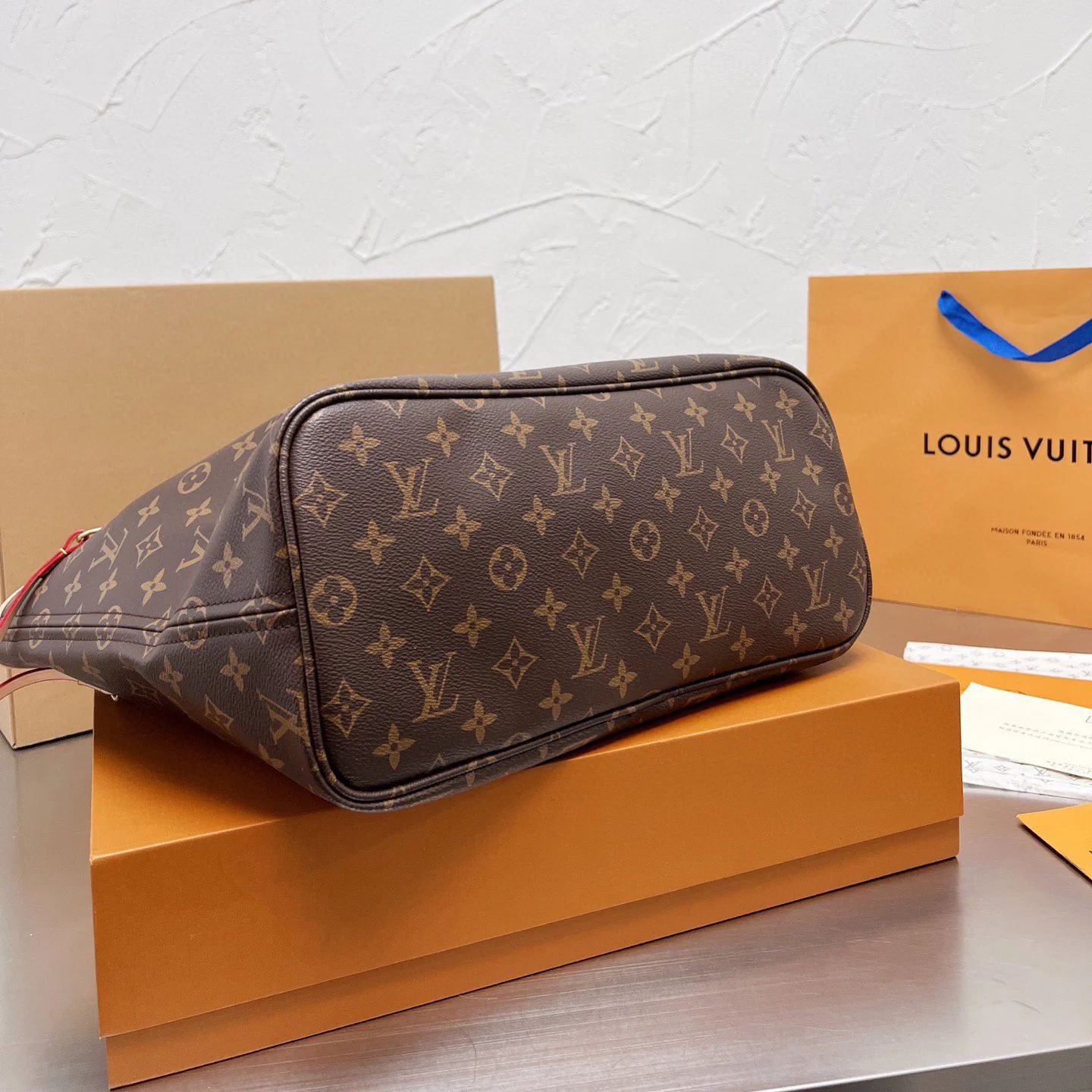 monogram neverfull medium bag monogram neverfull medium bag