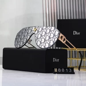 cdd2bd8c7319675625b66c3b20a772a160fde5146ad117c2c055bd060faf8c97.webp