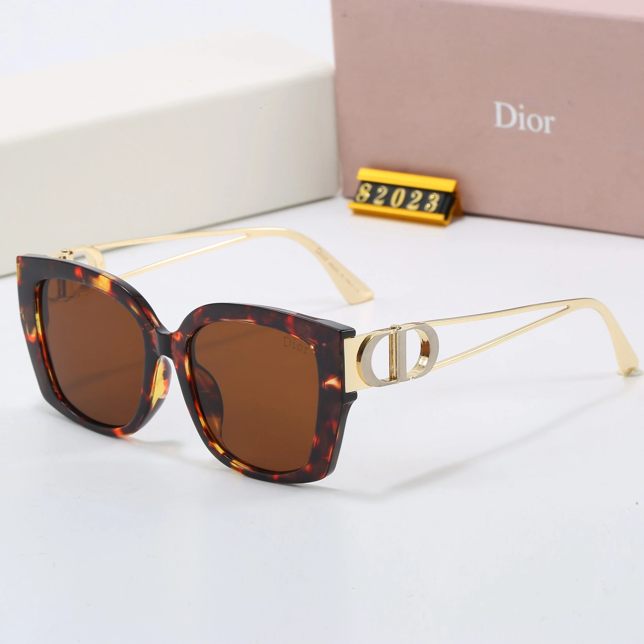 6 colors new style metal temple hot sunglasses 82023 6 colors new style metal temple hot sunglasses 82023