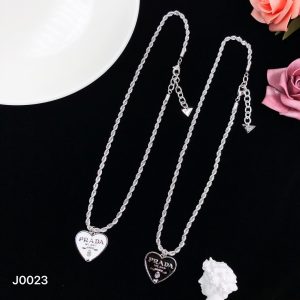 f2164033efee8eb537ad881842975b257a7fb9c78d692bb9206abb7fc1524a85 1.jpg